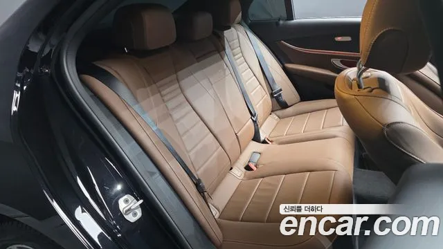 Mercedes-Benz E-Класс 2023 thumb 11