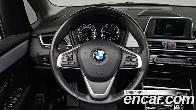 BMW 2-Series 2020 thumb 12