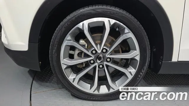 KG_Mobility_Ssangyong TIBOLI 2018 thumb 5