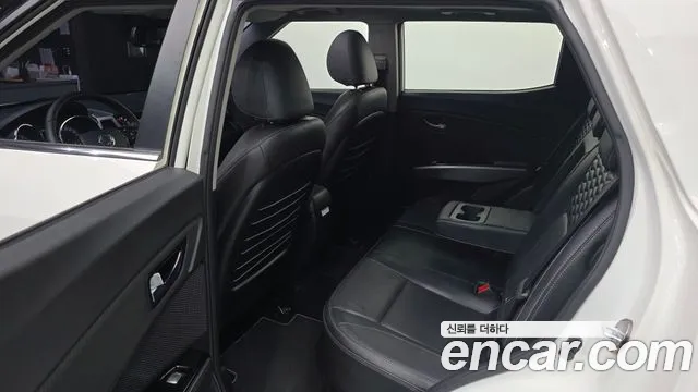 KG_Mobility_Ssangyong TIBOLI 2018 thumb 12