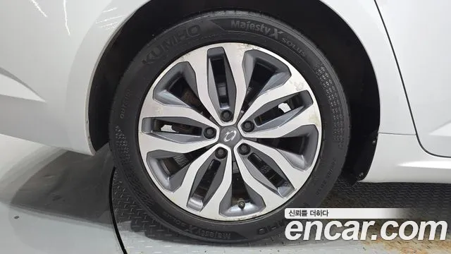 Renault-KoreaSamsung Megane 2016 thumb 5