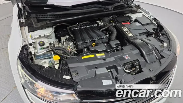 Renault-KoreaSamsung Megane 2016 thumb 6