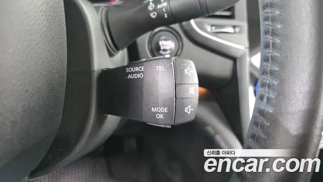 Renault-KoreaSamsung Megane 2016 thumb 12