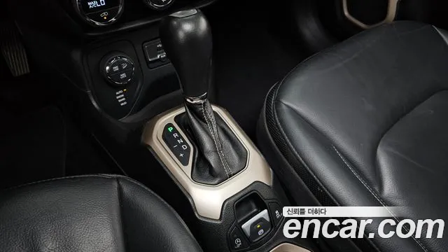 Jeep Renegade 2016 thumb 9