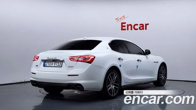 Maserati Ghibli 2018 thumb 2