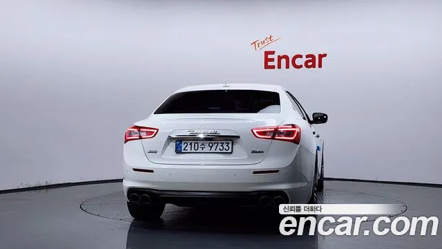 Maserati Ghibli 2018 thumb 4