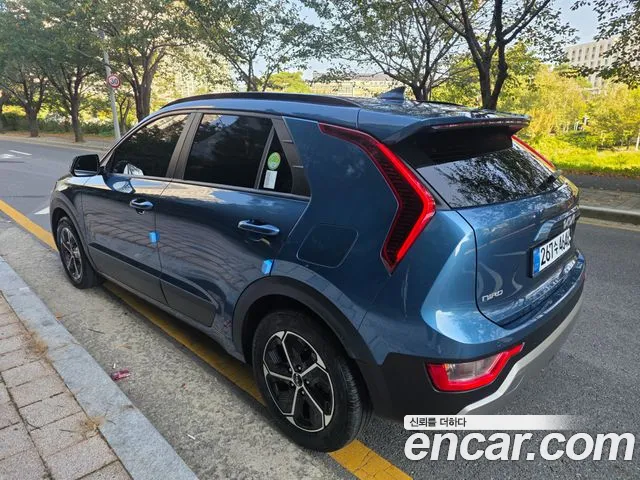 Kia Niro 2022 thumb 4