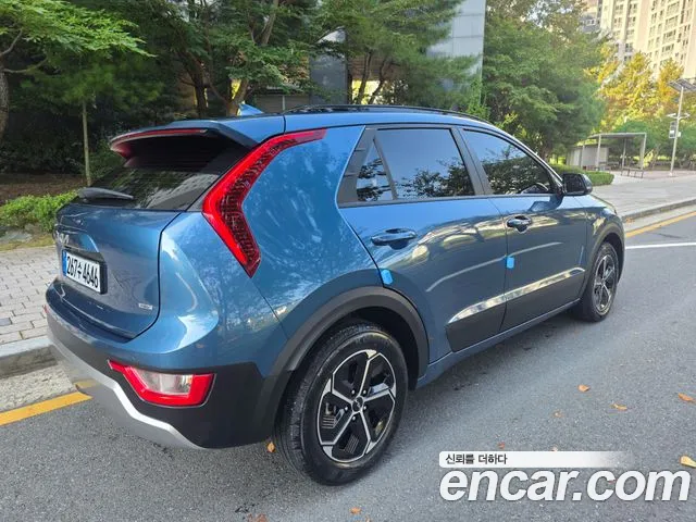 Kia Niro 2022 thumb 5
