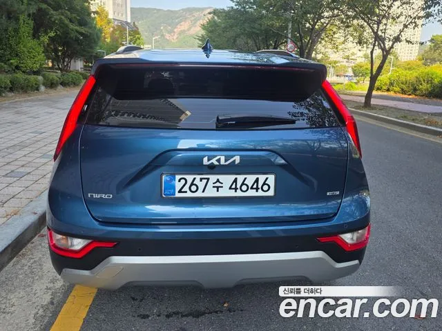 Kia Niro 2022 thumb 6
