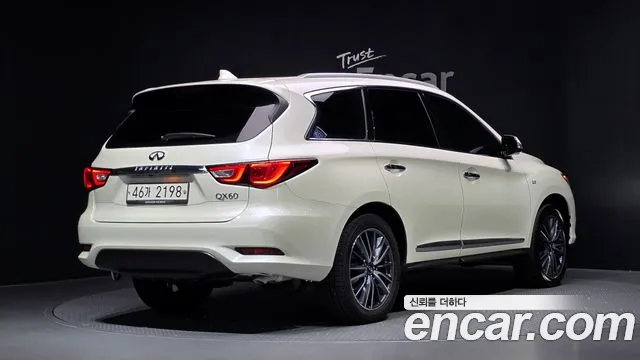 Infiniti QX60 2017 thumb 2