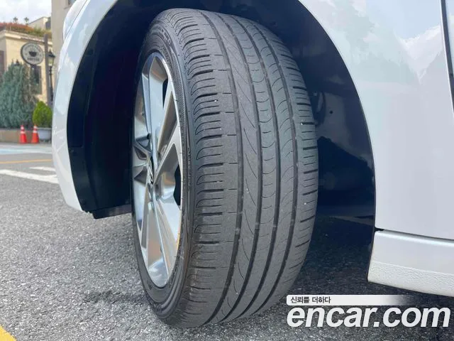 Hyundai Avante 2017 thumb 7