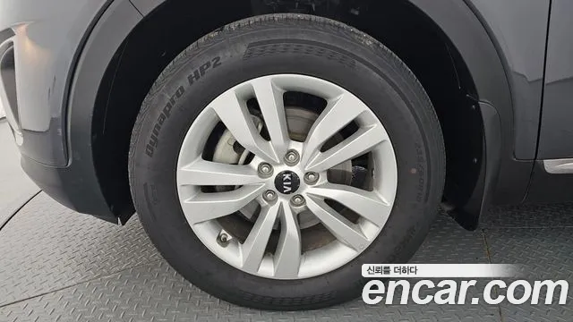 Kia Sorento 2017 thumb 5