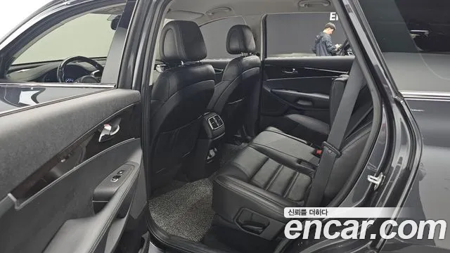 Kia Sorento 2017 thumb 12