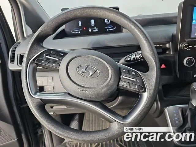 Hyundai Staria 2021 thumb 8