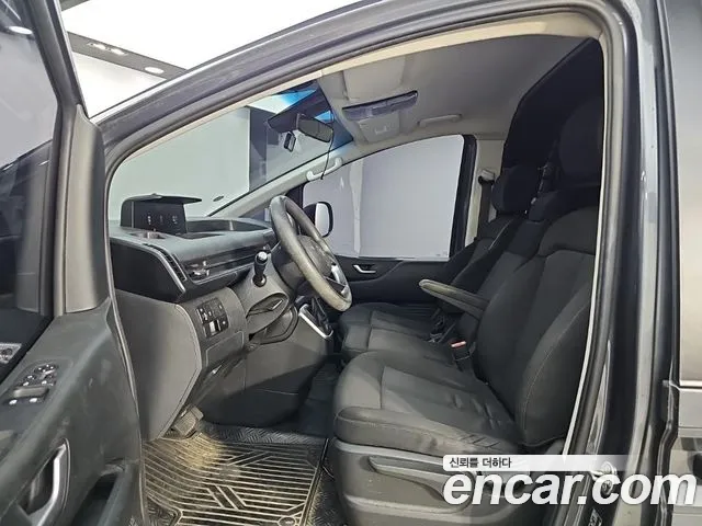 Hyundai Staria 2021 thumb 10