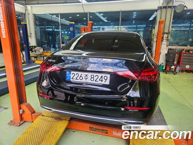 Mercedes-Benz C-Класс 2022 thumb 2