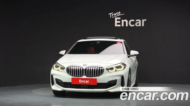 BMW 1-Series 2022 thumb 3