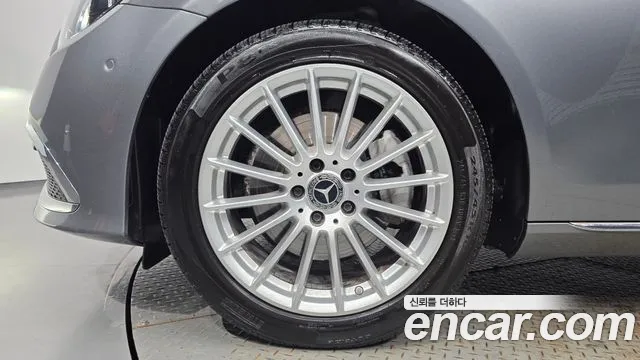 Mercedes-Benz E-Класс 2021 thumb 5