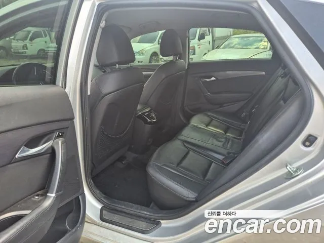 Hyundai i40 2012 thumb 7