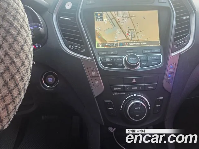 Hyundai Santa Fe 2013 thumb 9