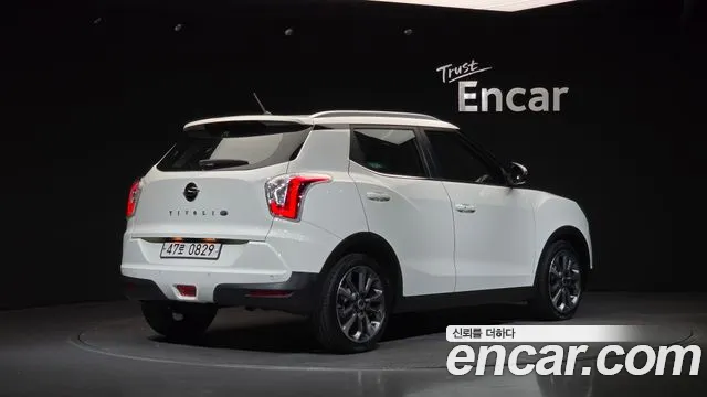 KG_Mobility_Ssangyong TIBOLI 2016 thumb 2