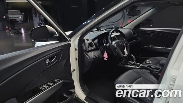 KG_Mobility_Ssangyong TIBOLI 2016 thumb 10