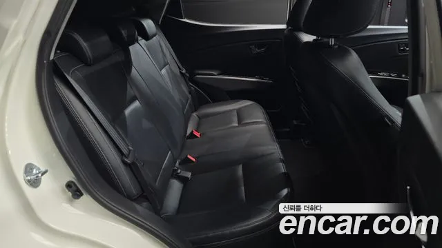 KG_Mobility_Ssangyong TIBOLI 2016 thumb 12