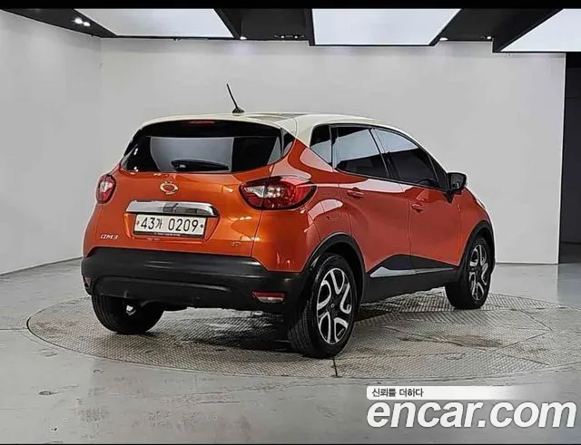 Renault-KoreaSamsung Captur 2015 thumb 4