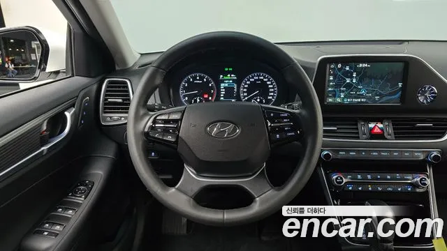 Hyundai Grandeur 2018 thumb 12