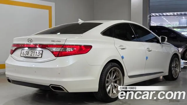 Hyundai Grandeur 2014 thumb 4