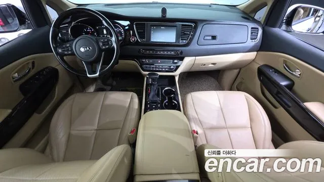 Kia Carnival 2018 thumb 7