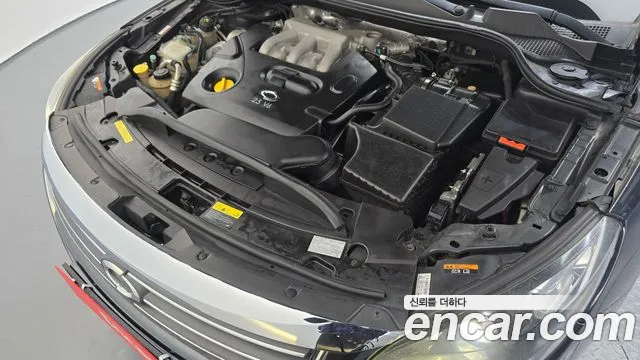 Renault-KoreaSamsung Latitude 2011 thumb 6