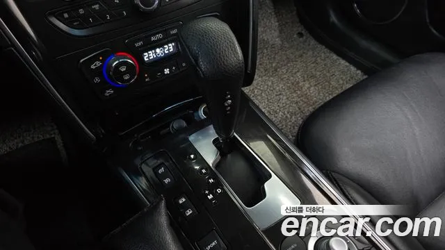 Renault-KoreaSamsung Latitude 2011 thumb 9