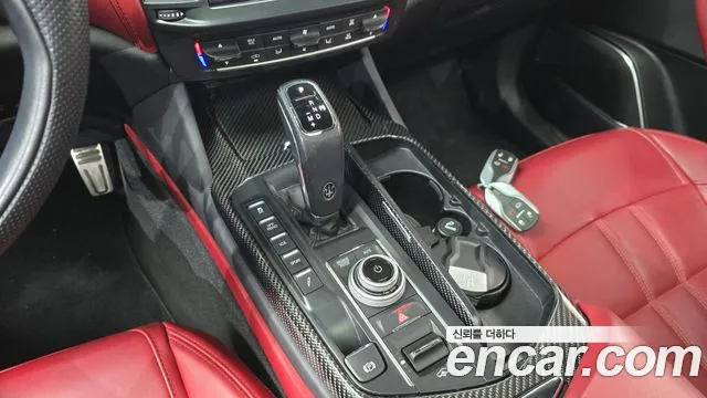 Maserati Levante 2022 thumb 9