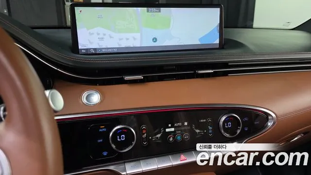 Genesis GV70 2021 thumb 11