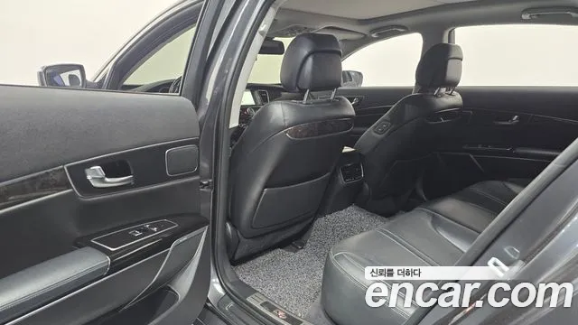 Kia K9 2016 thumb 11
