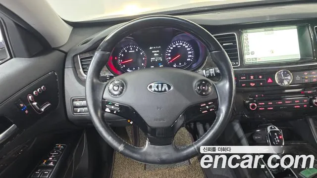 Kia K9 2016 thumb 12