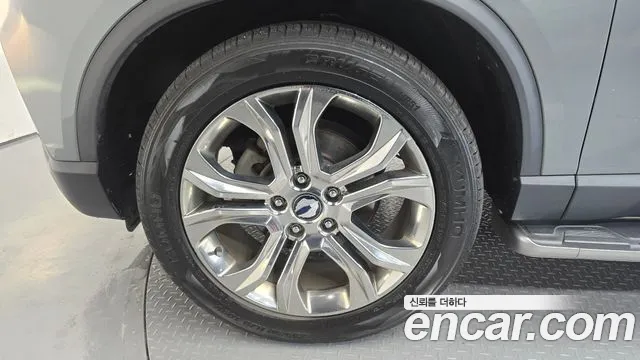 KG_Mobility_Ssangyong Rexton 2018 thumb 5