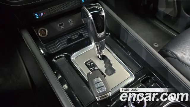 KG_Mobility_Ssangyong Rexton 2018 thumb 9