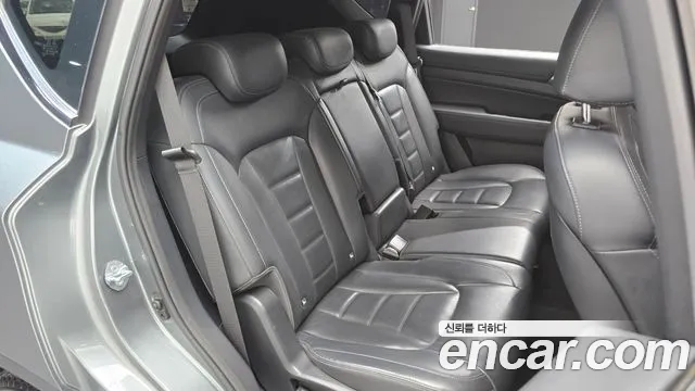 KG_Mobility_Ssangyong Rexton 2018 thumb 12