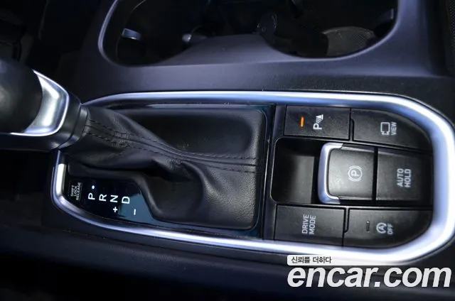 Hyundai Santa Fe 2018 thumb 9