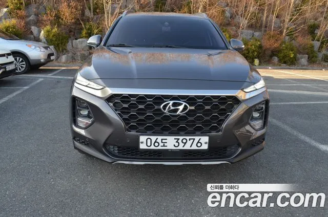 Hyundai Santa Fe 2018 thumb 12