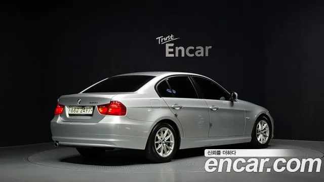 BMW 3-Series 2012 thumb 2