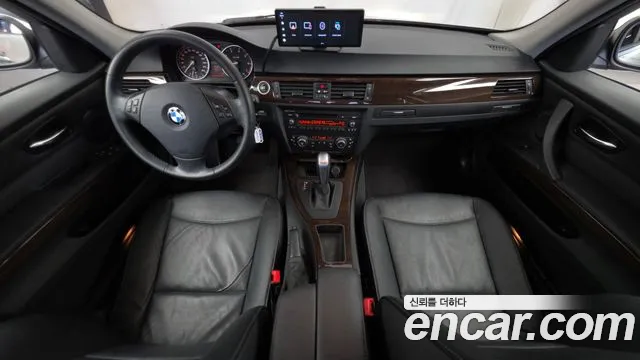 BMW 3-Series 2012 thumb 7