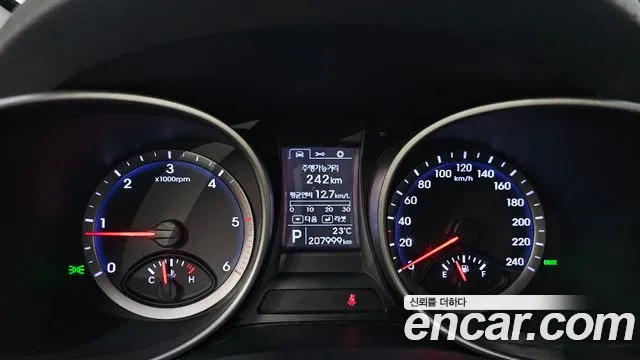 Hyundai Santa Fe 2014 thumb 8
