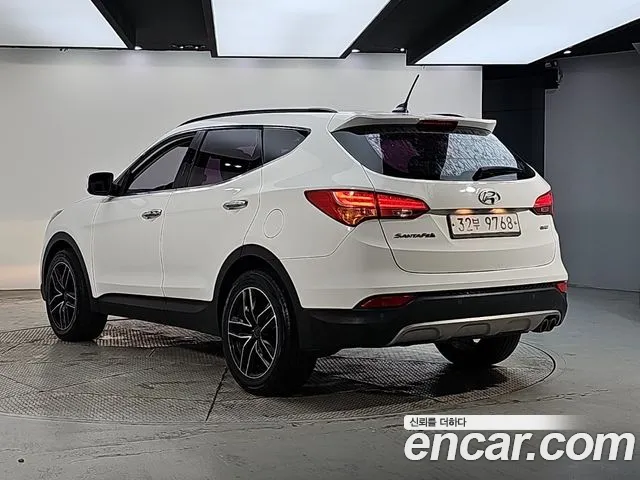 Hyundai Santa Fe 2012 thumb 3