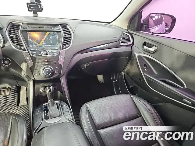 Hyundai Santa Fe 2012 thumb 10