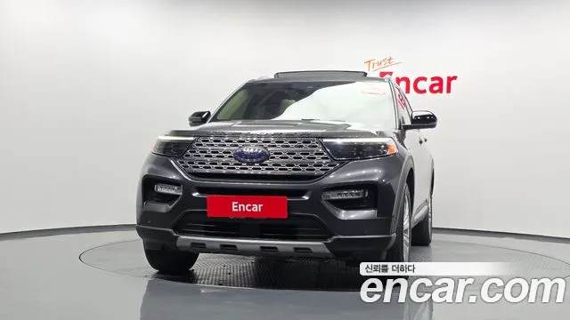 Ford Explorer 2020 thumb 2