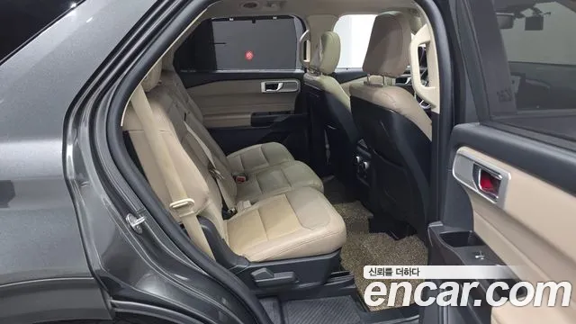 Ford Explorer 2020 thumb 10