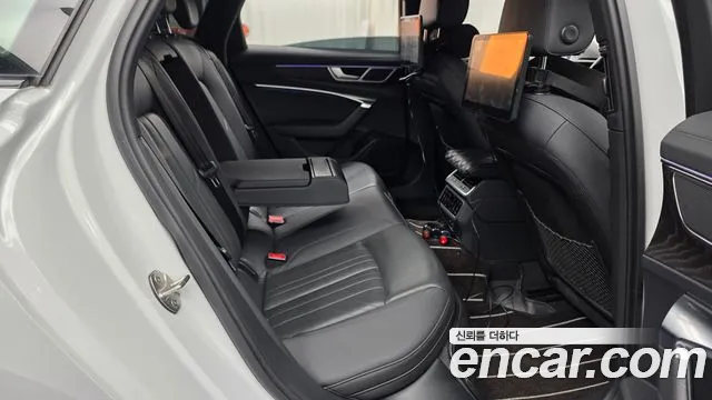 Audi A6 2019 thumb 11